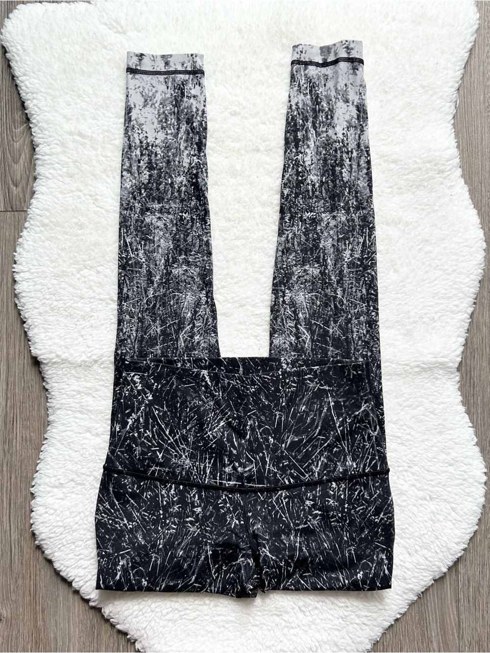 Lululemon Wunder Under Hi-Rise Alpine White Black Printed Nulux 28 Leggings